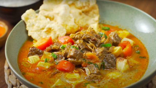 Rahasia Kelezatan Soto Betawi yang Otentik